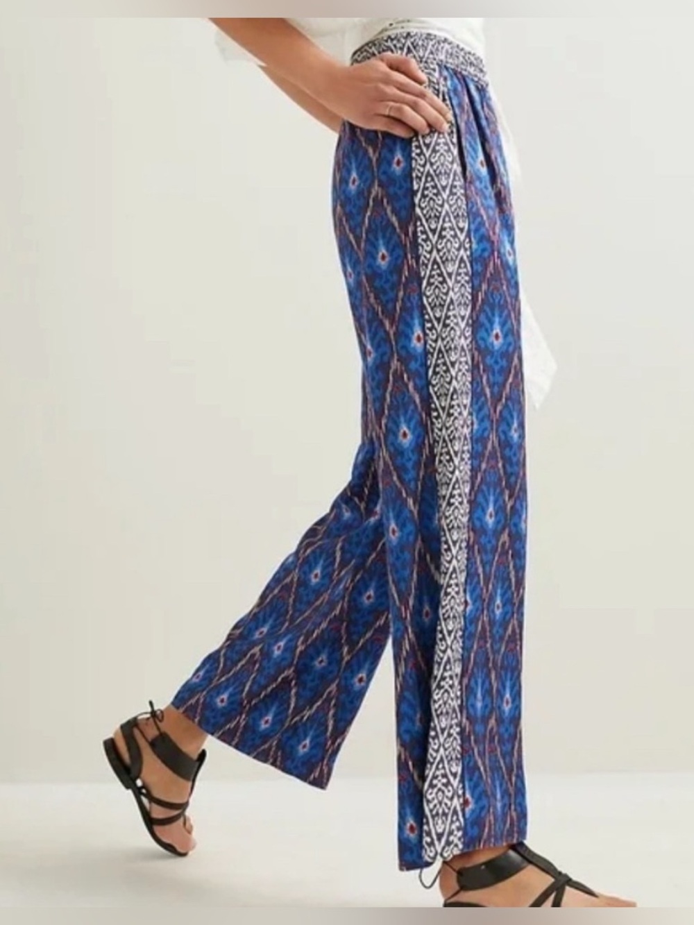 Anthropologie Vale Wide Leg Aztec Blue Patterned Pants - Size Small